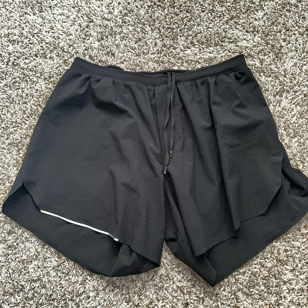Lululemon Fast and Free Short sz L